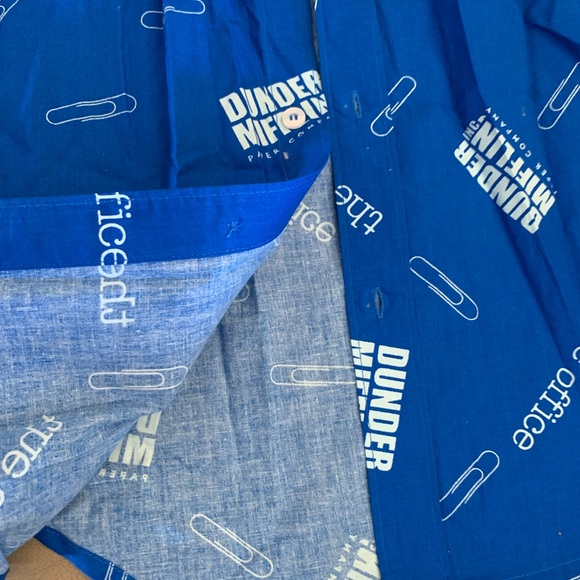 New the Office DUNDER MIFFLIN INC Paper Companyue SHIRT Men’s L Cotton - Picture 3 of 6